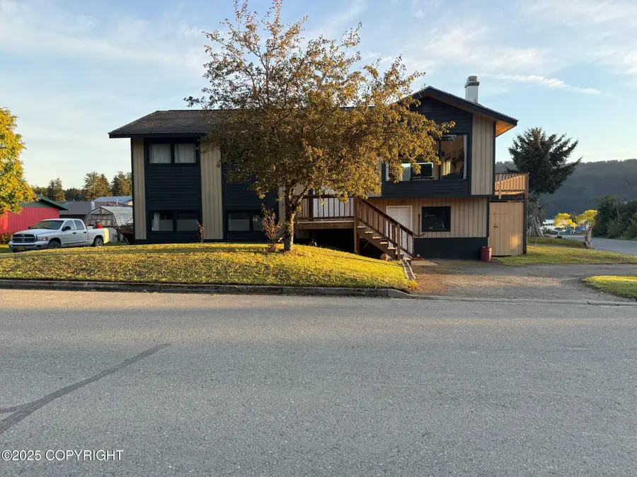335 Alder Street, Seldovia, AK 99663 - Image #2