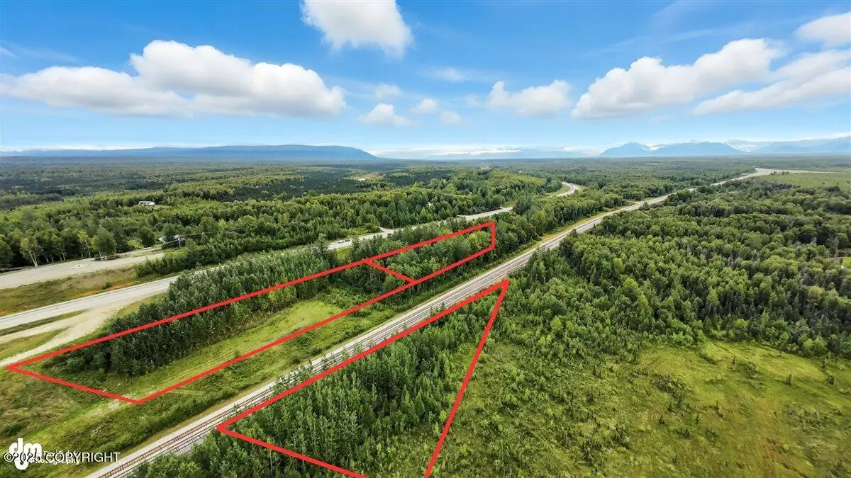 18444 W Parks Highway, Houston, AK 99694 - Image #1