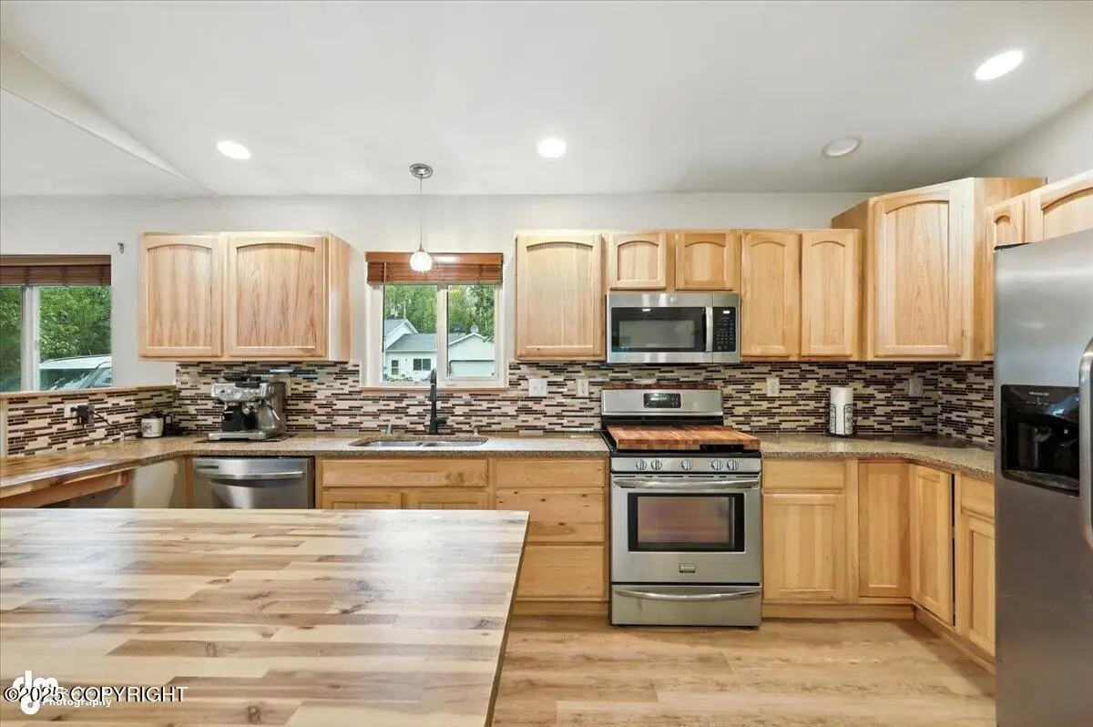 7040 W Sandvik Drive, Wasilla, AK 99623 - Image #1