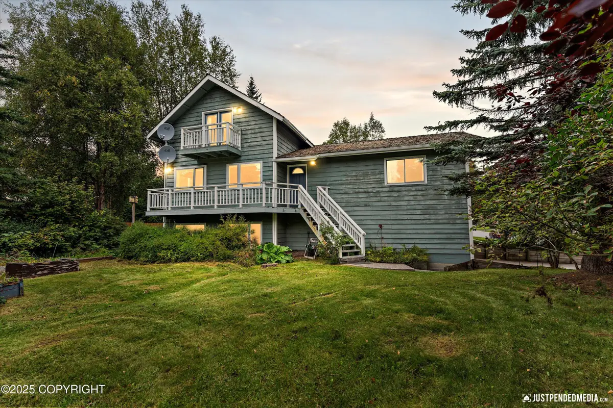 8000 Summerset Drive, Anchorage, AK 99518 - Image #1