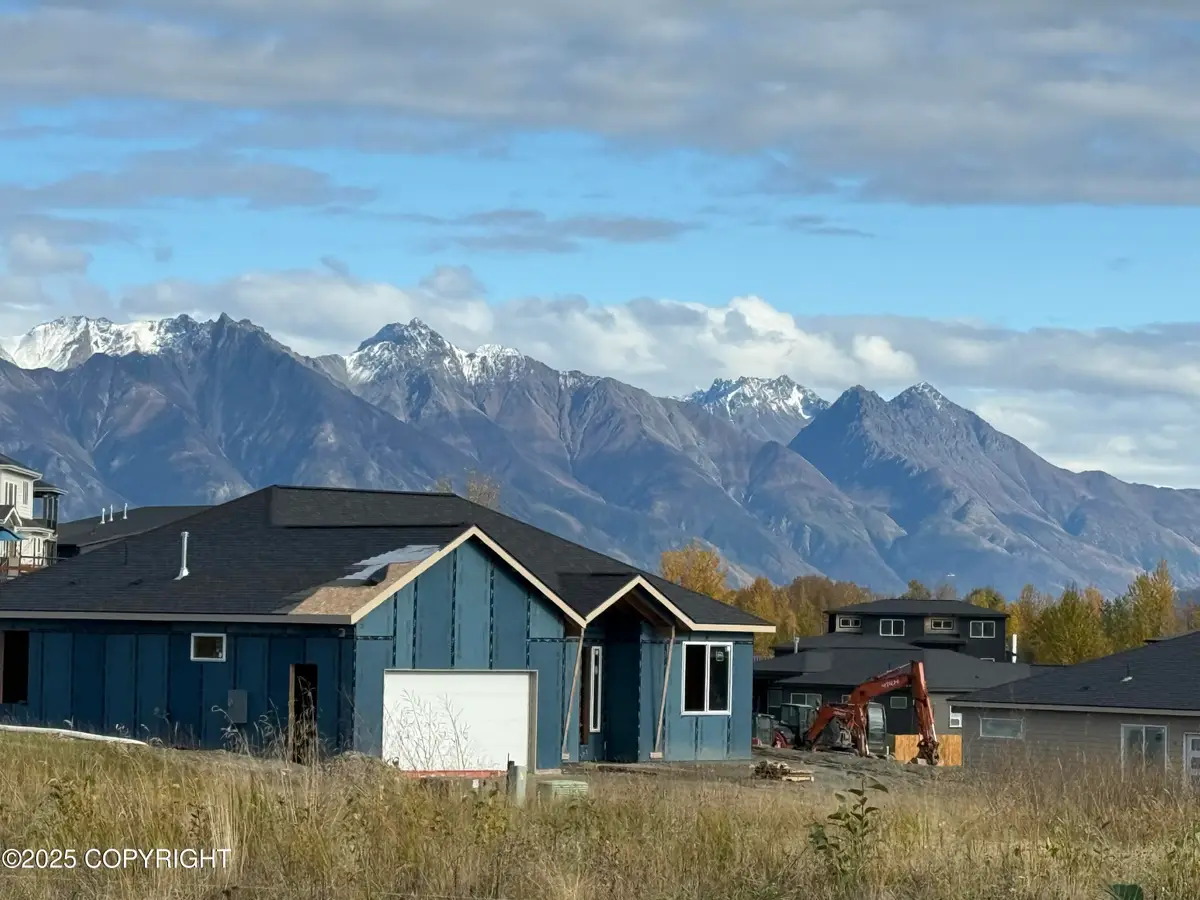 6645 E Gateway Drive, Palmer, AK 99645 - Image #1