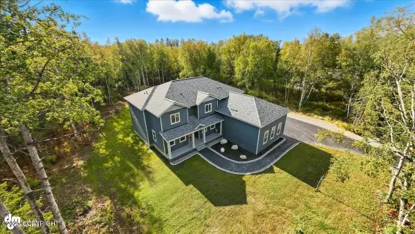 8967 E Wolf Creek Road, Wasilla, AK 99654