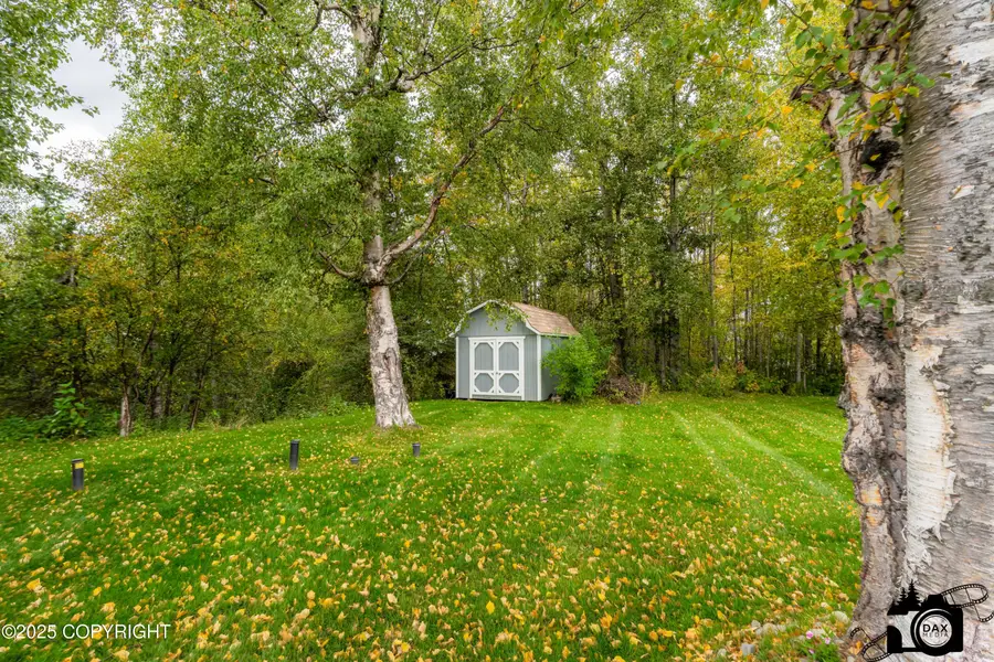 7535 E Woodview Way, Palmer, AK 99645 - Image #2