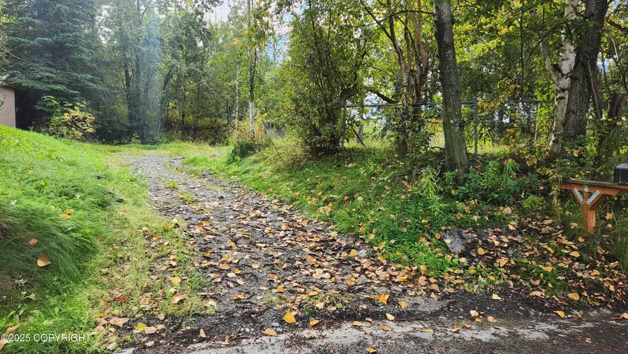 2120 Ivan Drive, Anchorage, AK 99507 - Image #3