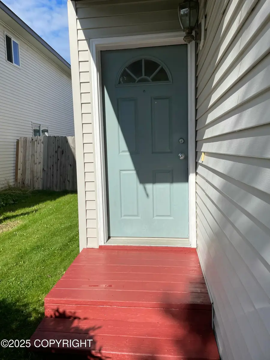 11050 Retreat Circle, Anchorage, AK 99515 - Image #3