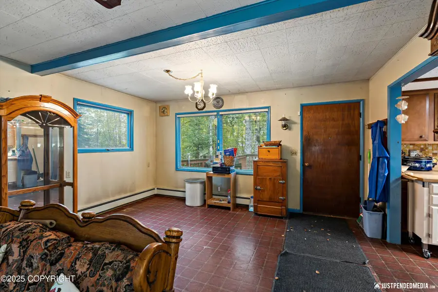 12121 Horseshoe Drive, Eagle River, AK 99577 - Image #3