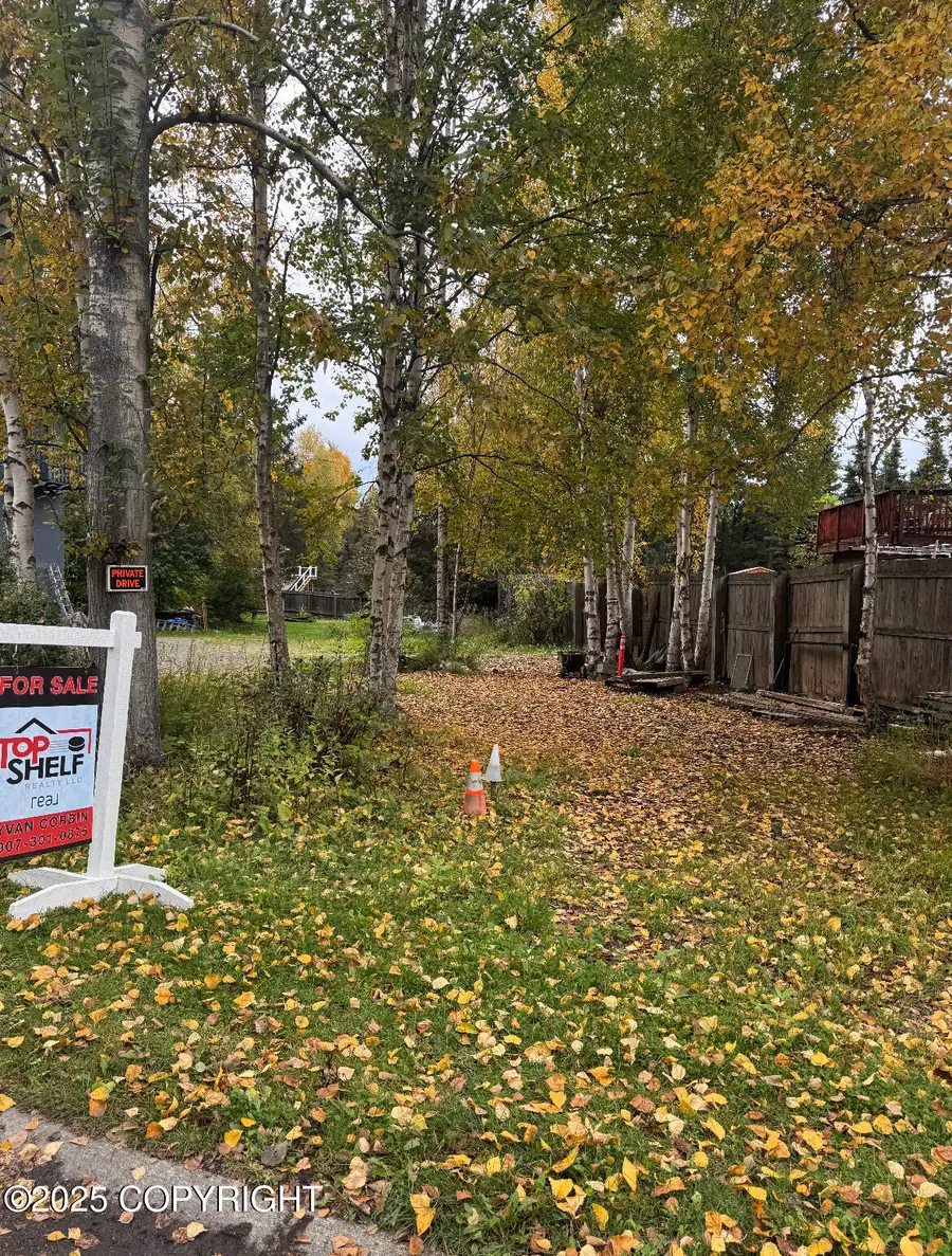 3223 W 62nd Avenue, Anchorage, AK 99502 - Image #2