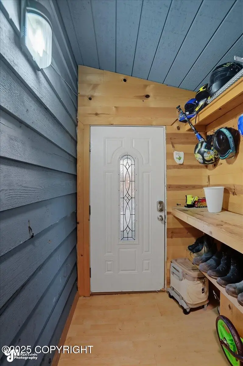 560 Izembek Circle, Anchorage, AK 99508 - #3