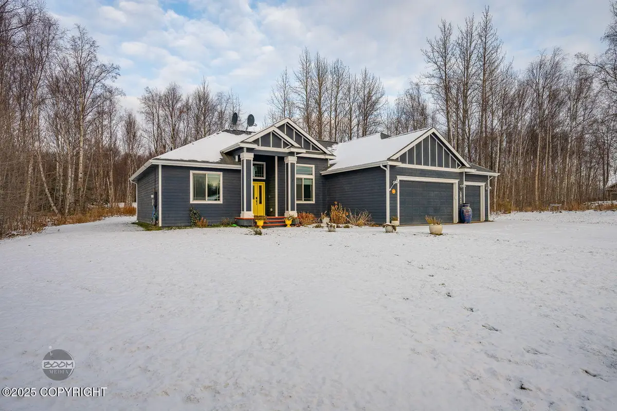 10727 E Meadowlark Circle, Palmer, AK 99645 - Image #1