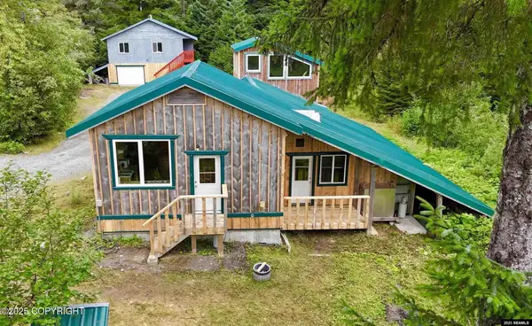 623 Ridge Road, Yakutat, AK 99689