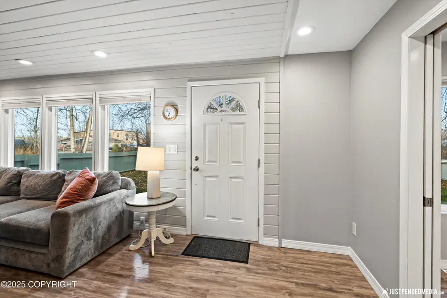 1106 W 54th Avenue, Anchorage, AK 99518 - Image #2