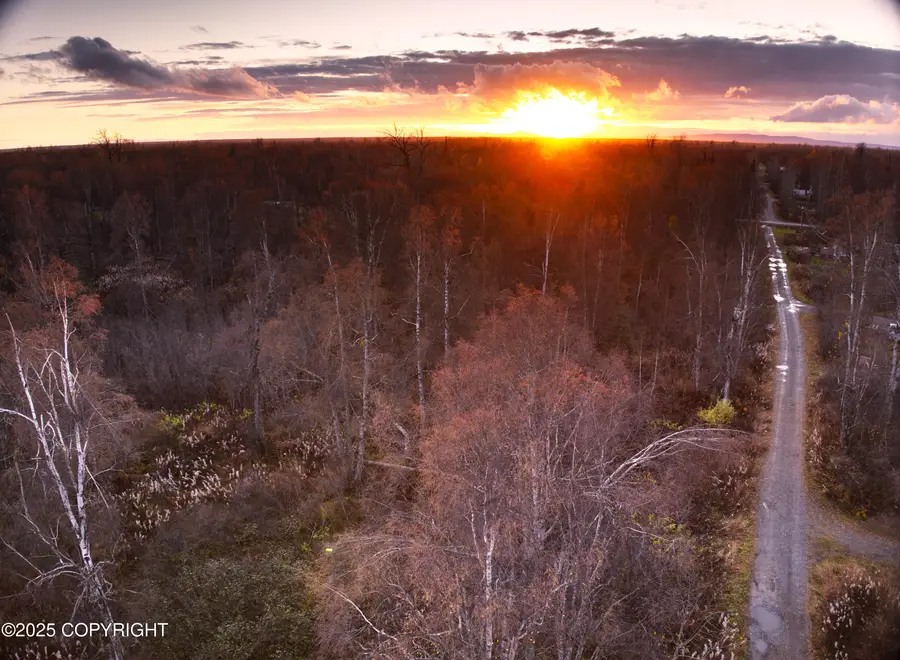 11360 E Fox Trail, Trapper Creek, AK 99683 - Image #2