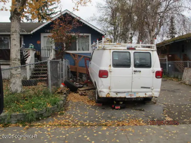 741 N Klevin Street, Anchorage, AK 99508 - Image #3