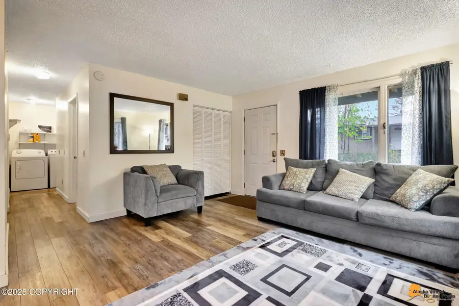 5013 Marlowe Avenue, Anchorage, AK 99508 - Image #3