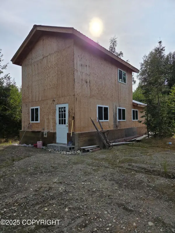 35599 S Montana Creek Road, Talkeetna, AK 99676