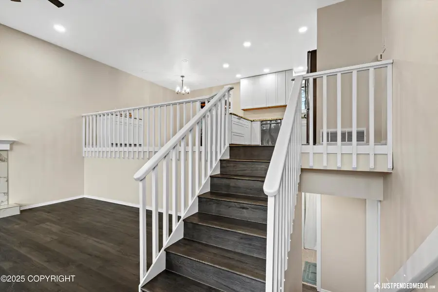 16622 Riddell Circle, Eagle River, AK 99577 - Image #3