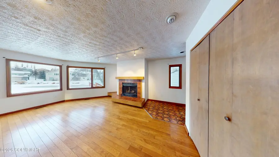 2542 Curlew Circle #5, Anchorage, AK 99502 - Image #3