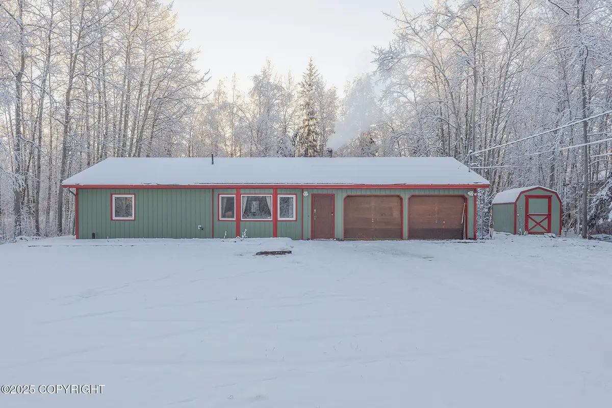 3975 Hollenbeck Avenue, North Pole, AK 99705 - Image #1