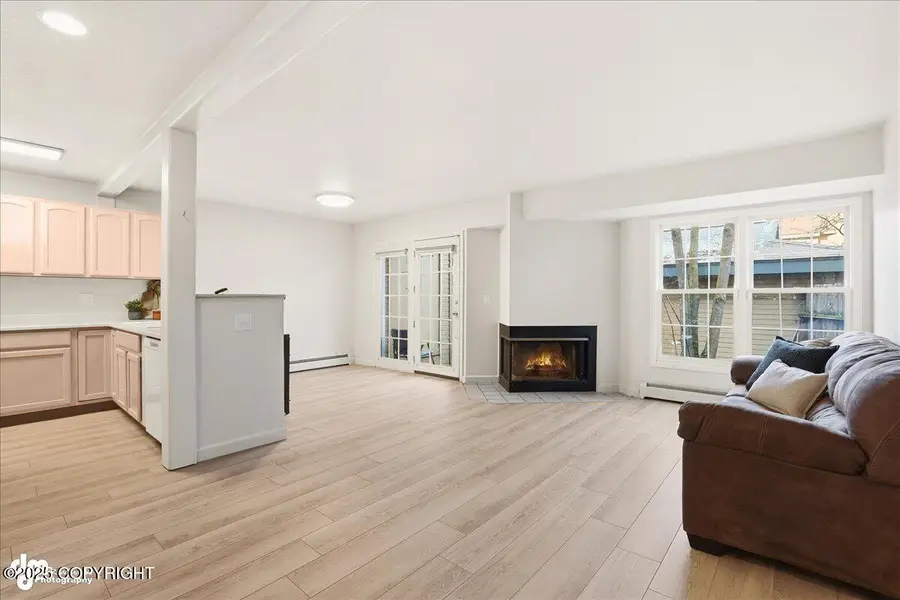 6410 E Northern Lights Boulevard #6A, Anchorage, AK 99504 - Image #3