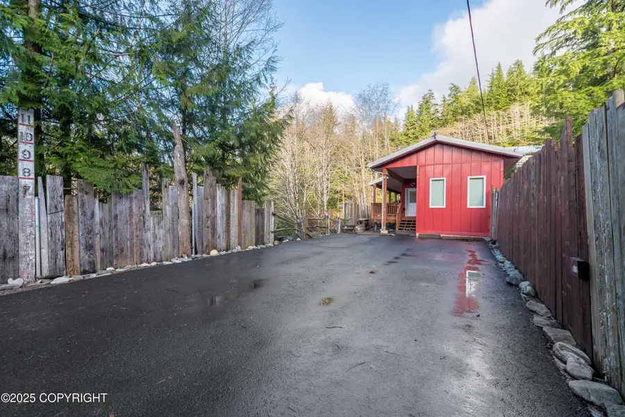 1296 E 5th Street, Ketchikan, AK 99901 - Image #3
