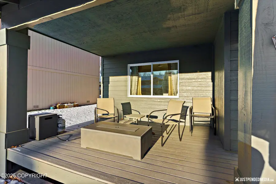 1125 W Josselin Lane, Palmer, AK 99645 - Image #2