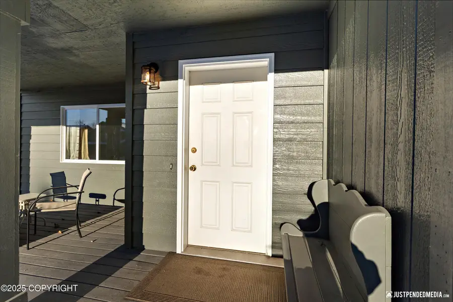 1125 W Josselin Lane, Palmer, AK 99645 - Image #3