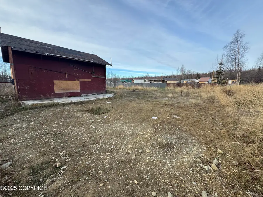 1524 N Pioneer Peak Drive, Wasilla, AK 99654 - Image #3