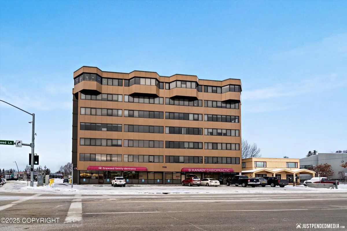 1113 W Fireweed Lane #204, Anchorage, AK 99503 - Image #1