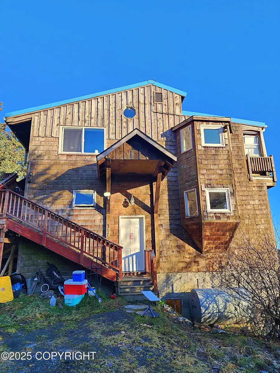 307 High Avenue, Kodiak, AK 99615 - Image #3