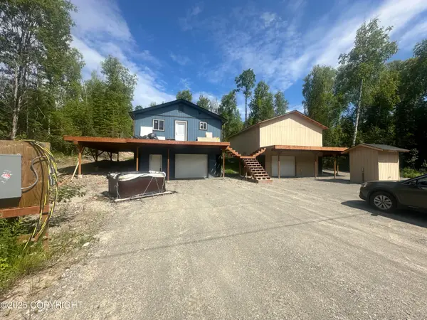 17645 W Erika Drive, Big Lake, AK 99652