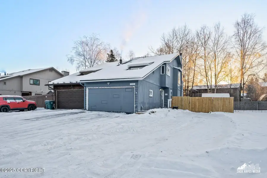 2630 W 72nd Avenue, Anchorage, AK 99502 - Image #2