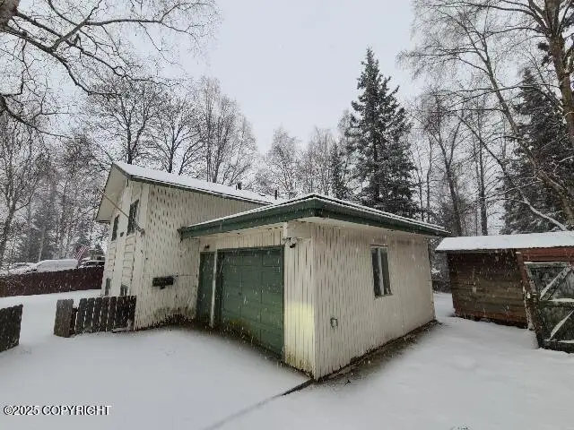 5318 Caribou Avenue, Anchorage, AK 99508 - Image #2