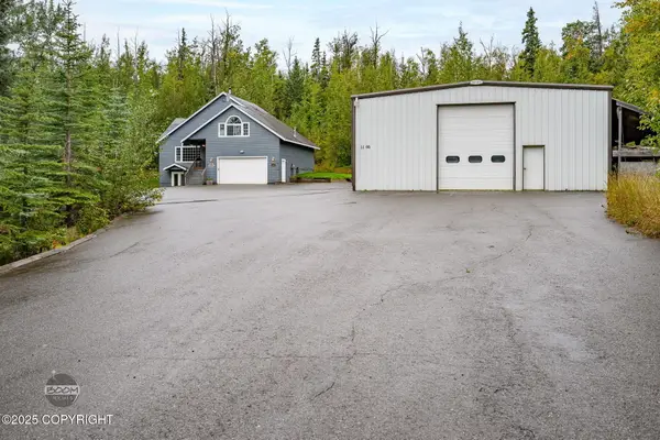 1100 N Golden Hills Drive, Palmer, AK 99645