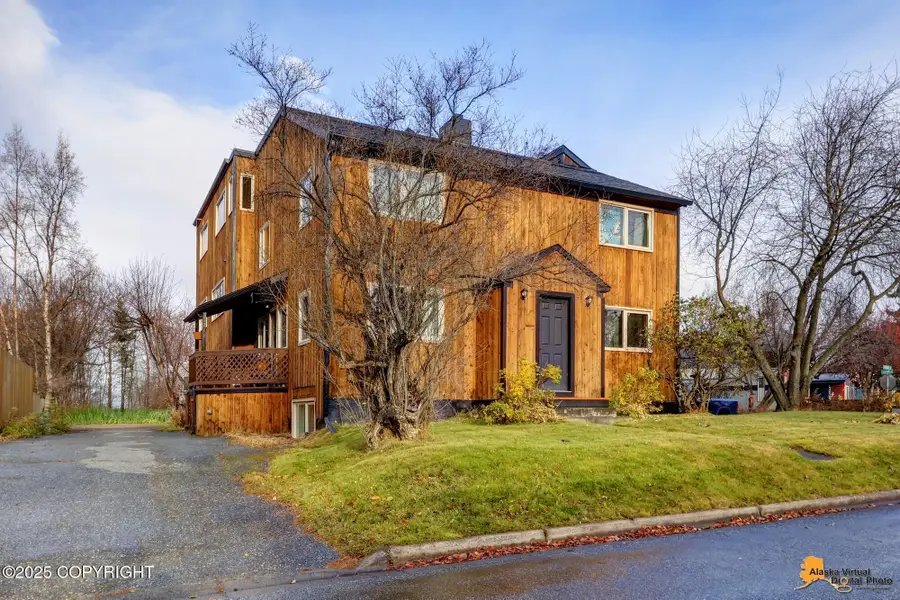 211 W Manor Avenue, Anchorage, AK 99501 - Image #3