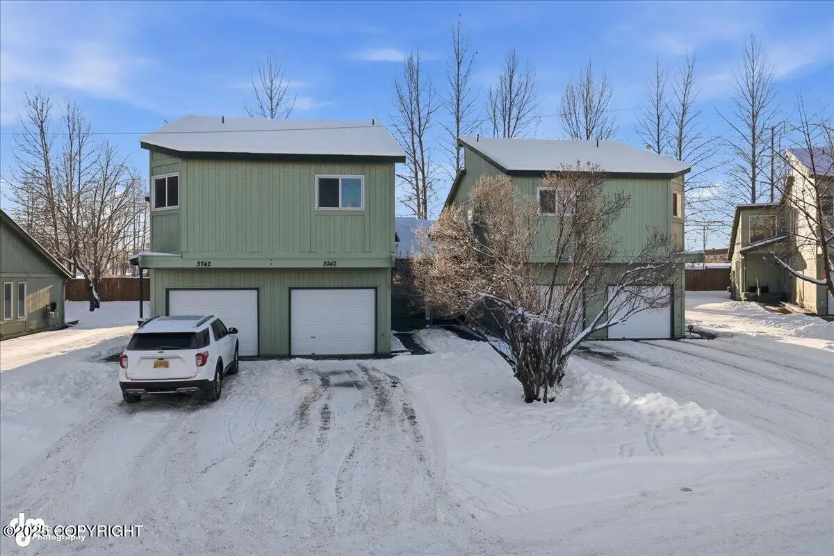 5740 Jennifer Circle #7-B, Anchorage, AK 99504 - Image #1