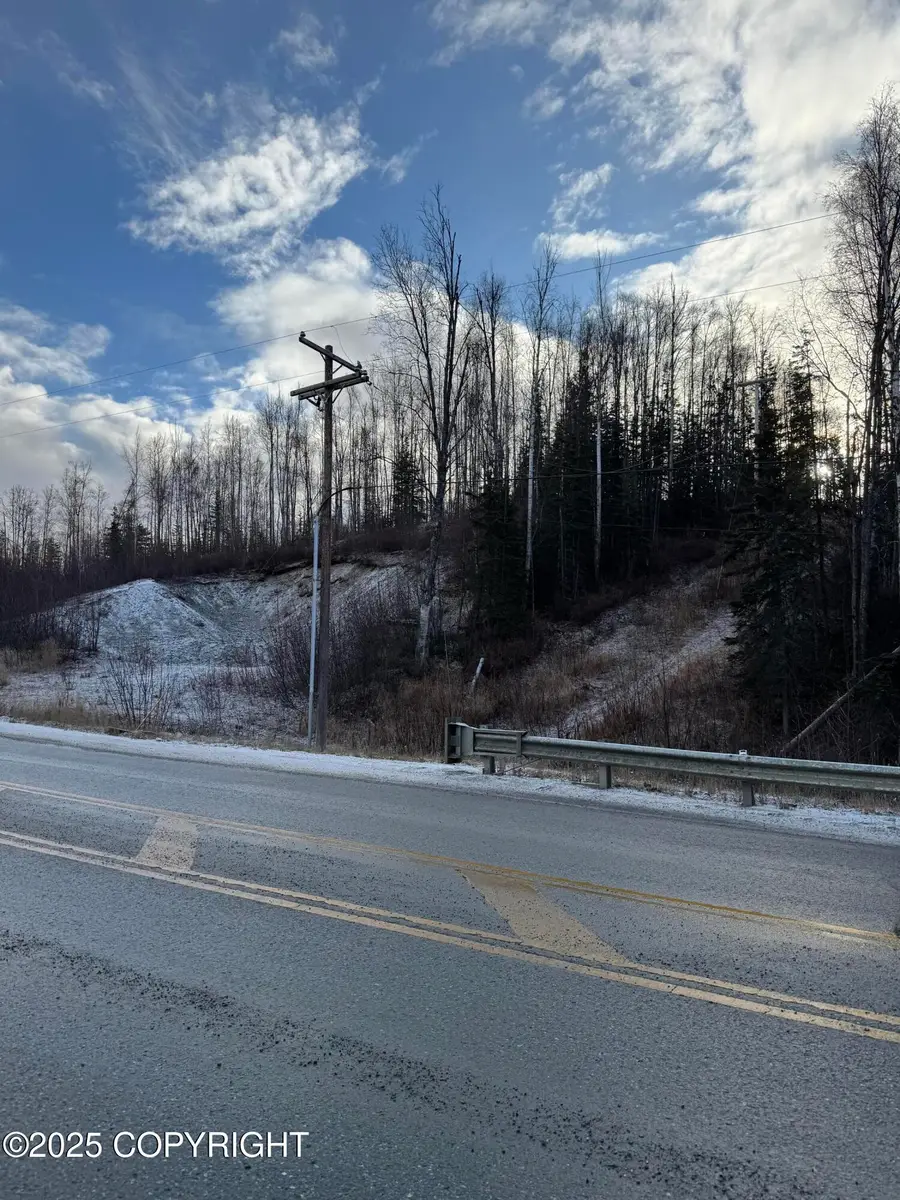 18924 W Susitna Parkway, Big Lake, AK 99652 - Image #2