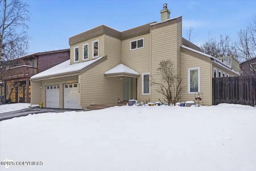 9520 Albatross Drive, Anchorage, AK 99502 - Image #2