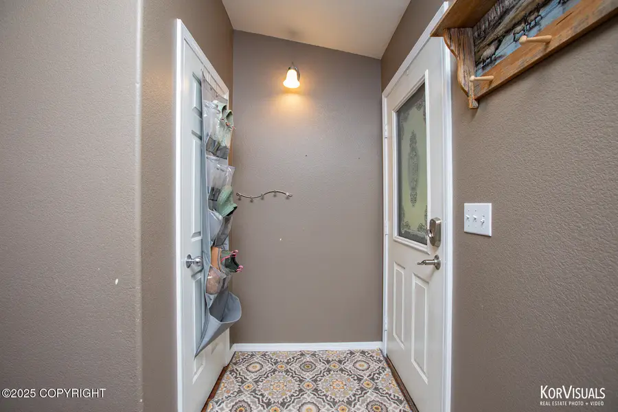 8501 E Empire Circle, Palmer, AK 99645 - Image #3