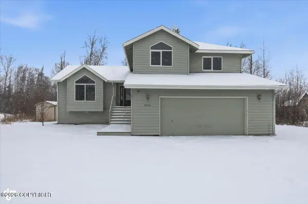 5651 S Hanson Loop, Wasilla, AK 99623