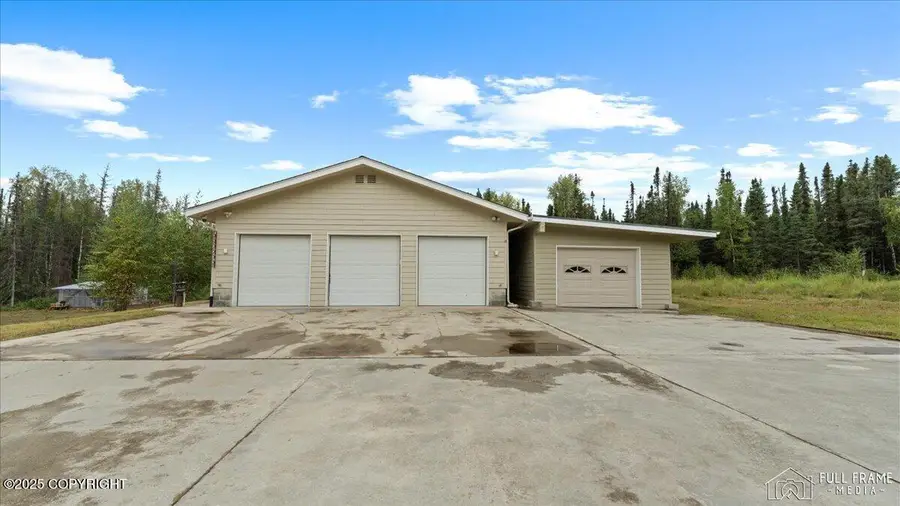 12770 W Armstrong Road, Houston, AK 99623 - Image #2