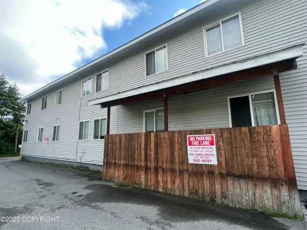 1435 W 25th Avenue, Anchorage, AK 99503