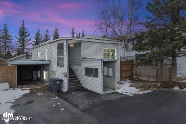 428 N Bunn Street, Anchorage, AK 99508