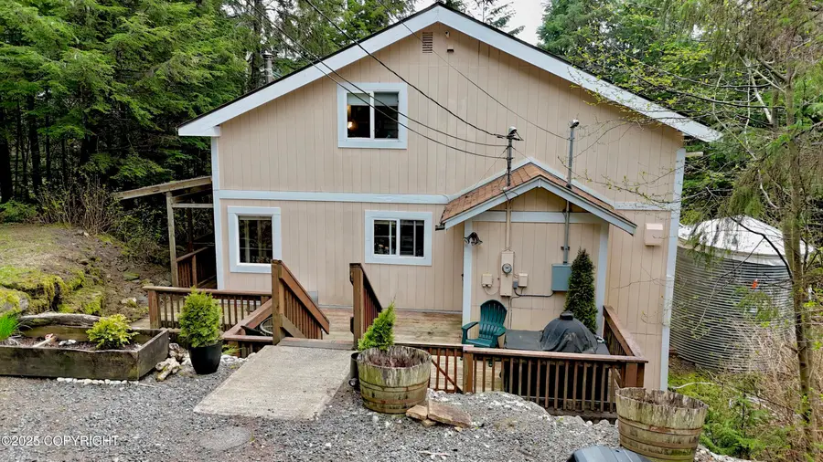12399 Blackberry Lane, Ketchikan, AK 99901 - Image #2
