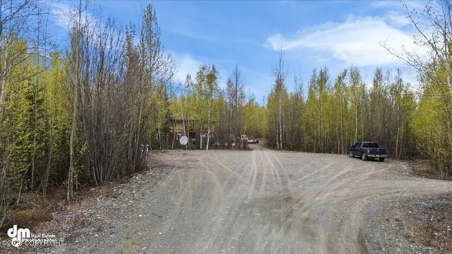 638 S Harlindon Dale Circle, Wasilla, AK 99654 - Image #2