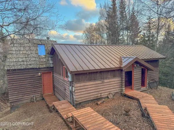 1135 Mission Road, Homer, AK 99603