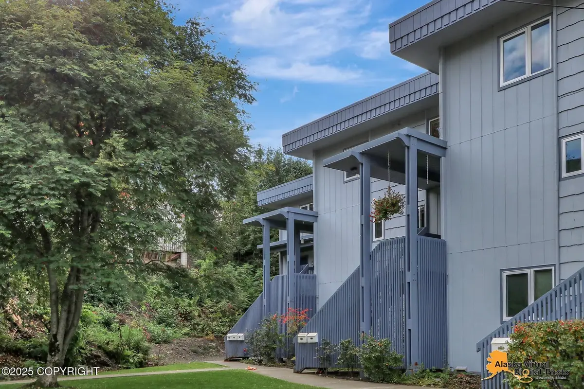 832 O Place, Anchorage, AK 99501 - Image #1