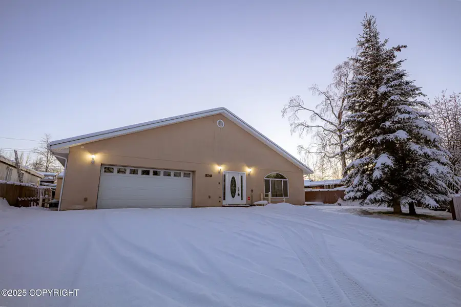 8330 E 5th Avenue, Anchorage, AK 99504 - Image #2