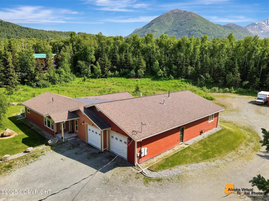 23324 Greatland Drive, Anchorage, AK 99577 - Image #3