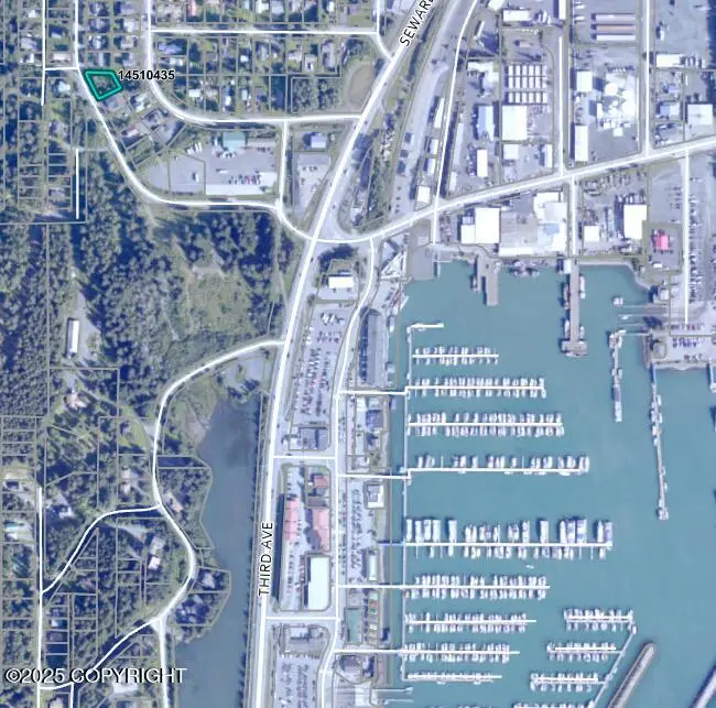 1620 Phoenix Road, Seward, AK 99664 - Image #2