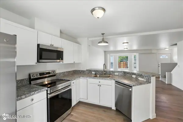 165 Rusty Allen Place #64, Anchorage, AK 99504